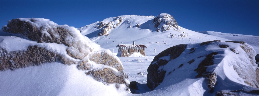 Seaman's Hut with Etheridge Ridge behind, Kosciuszko Main Range.